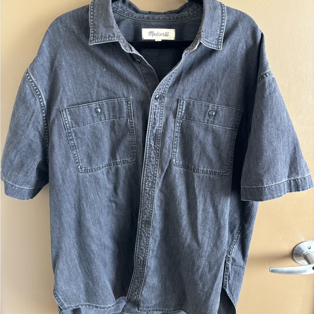 Madewell Short-Sleeve Button-Down Shirt in Washed Black Denim